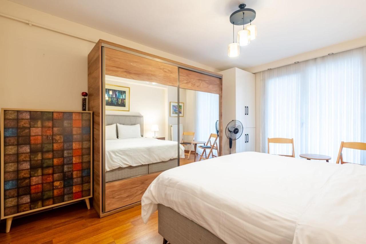 Pleasant Flat With Central Location In Sisli Estambul Exterior foto