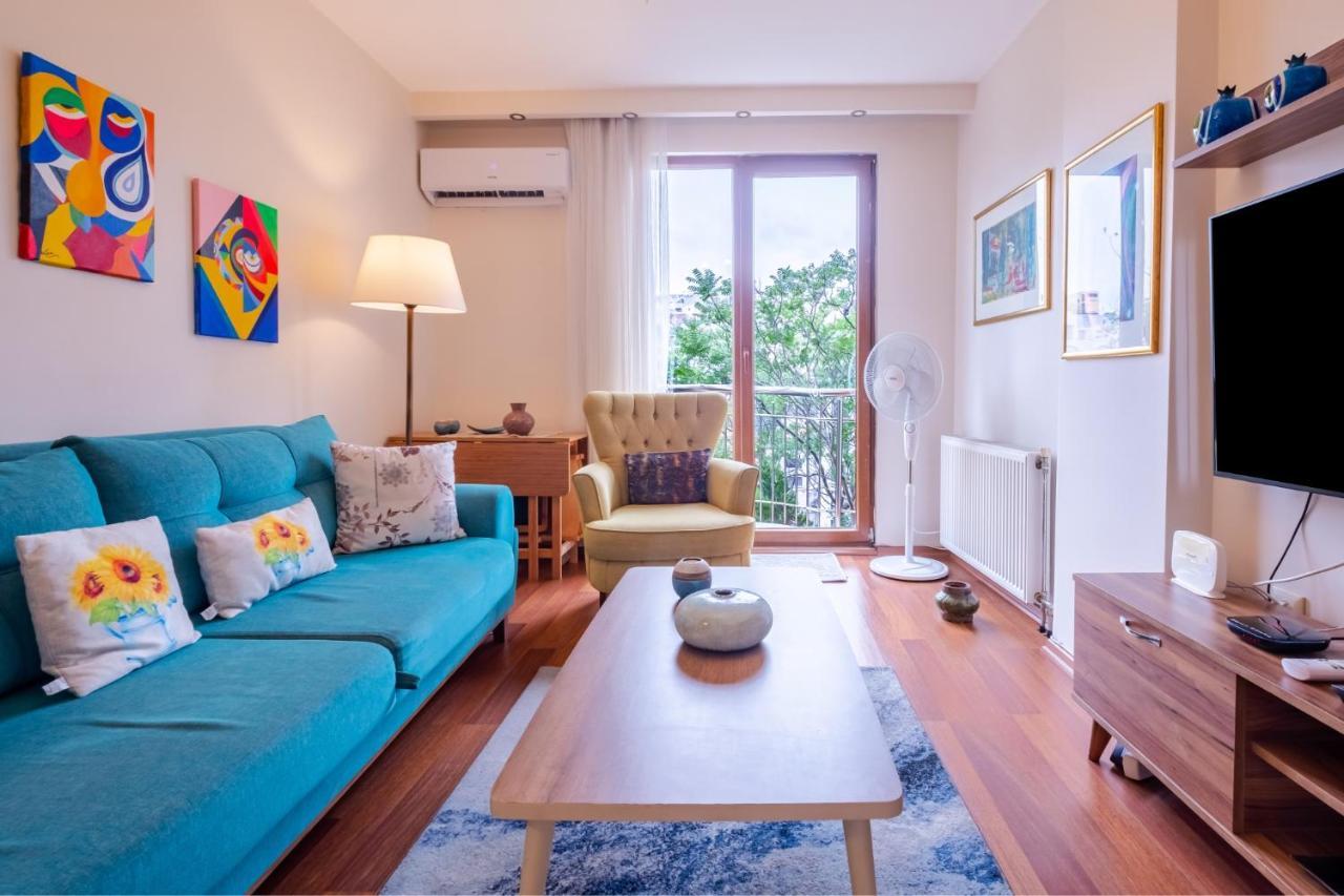 Pleasant Flat With Central Location In Sisli Estambul Exterior foto