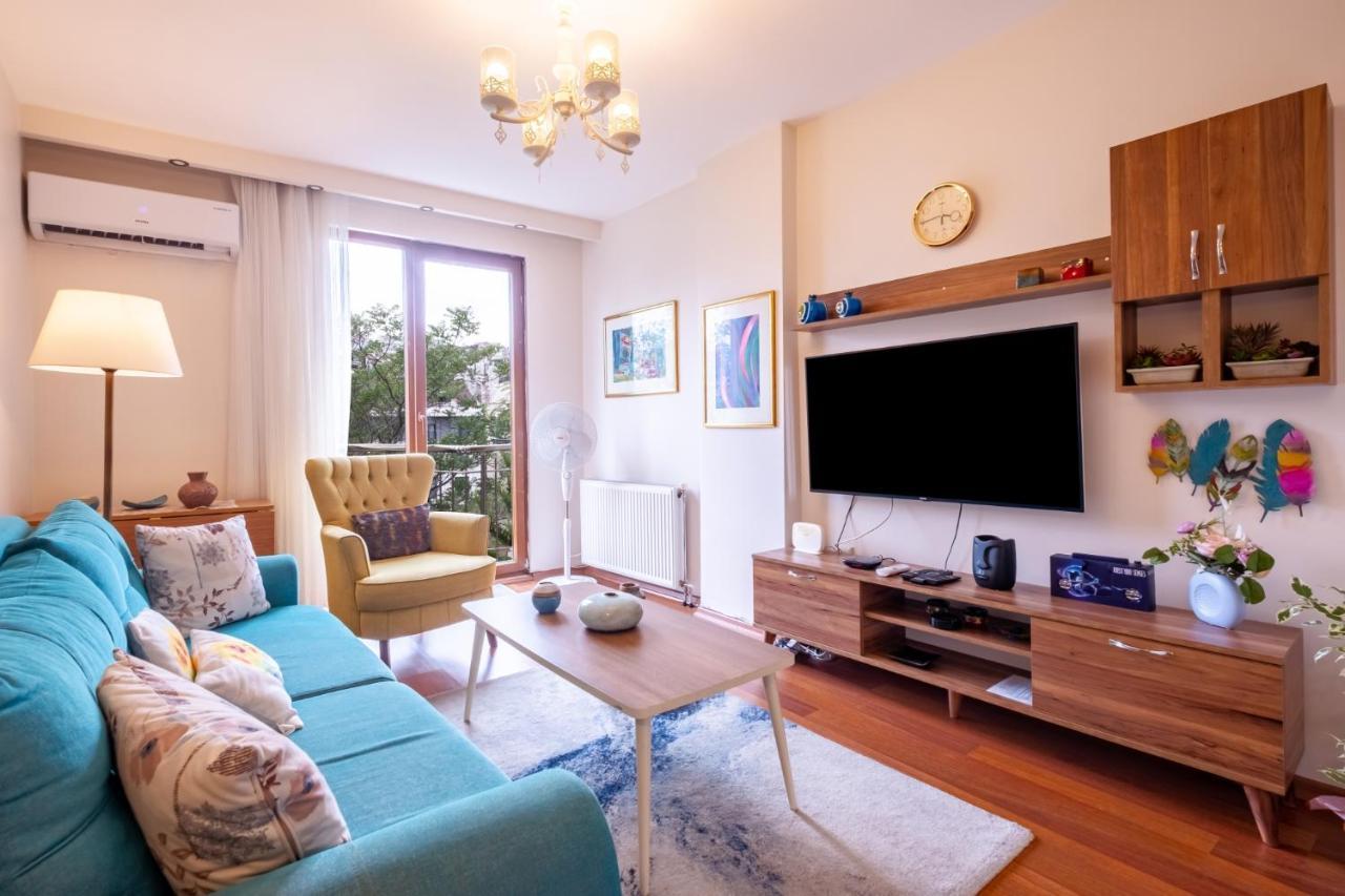 Pleasant Flat With Central Location In Sisli Estambul Exterior foto